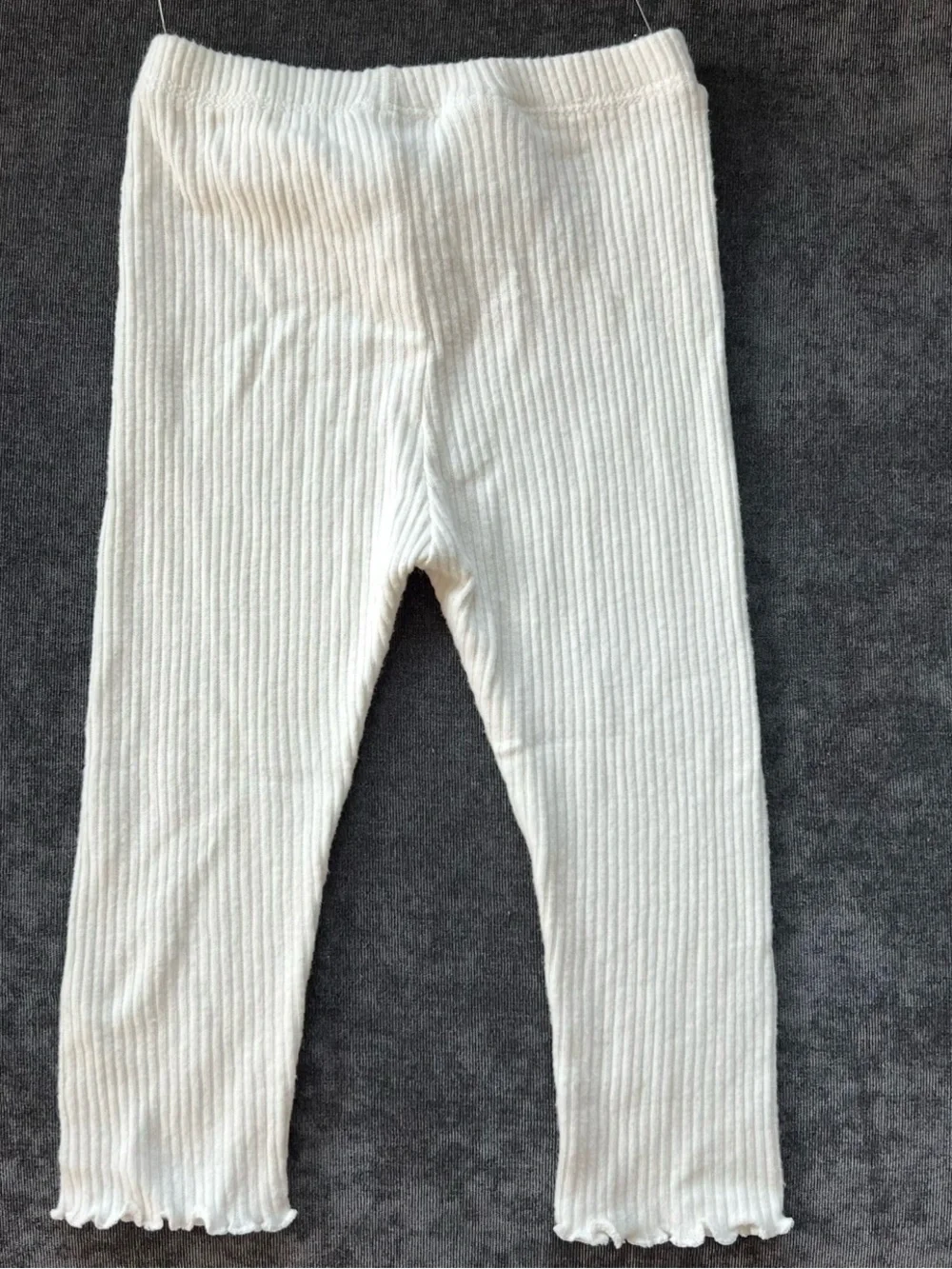 NWT Baby Gap Cream Ribbed Set Size 12-18 Months
